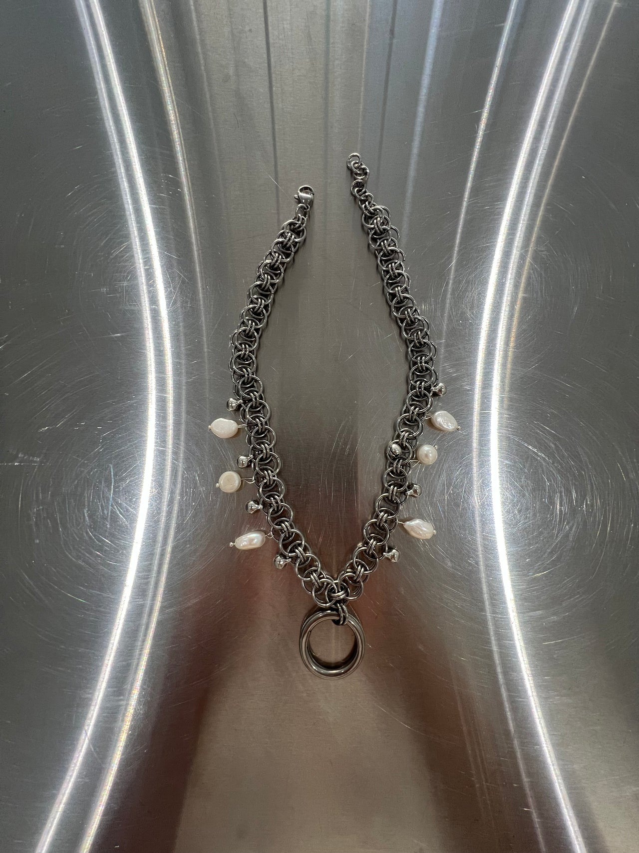 PEARLY O RING HELM NECKLACE